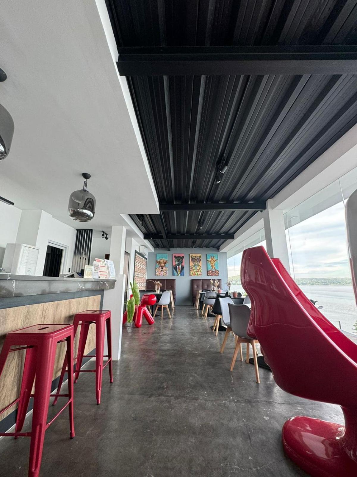 Dauis Epic Suites Bohol Adults Only מראה חיצוני תמונה
