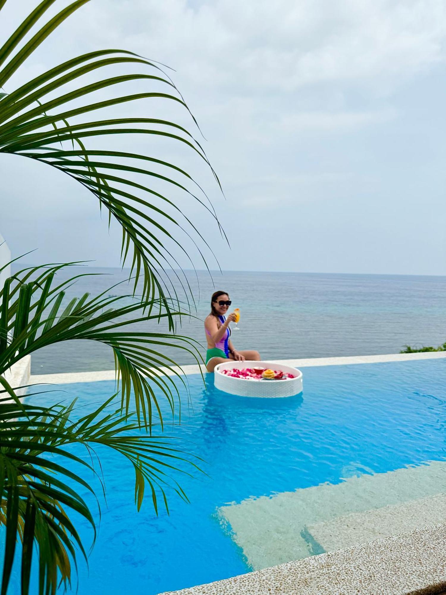 Dauis Epic Suites Bohol Adults Only מראה חיצוני תמונה